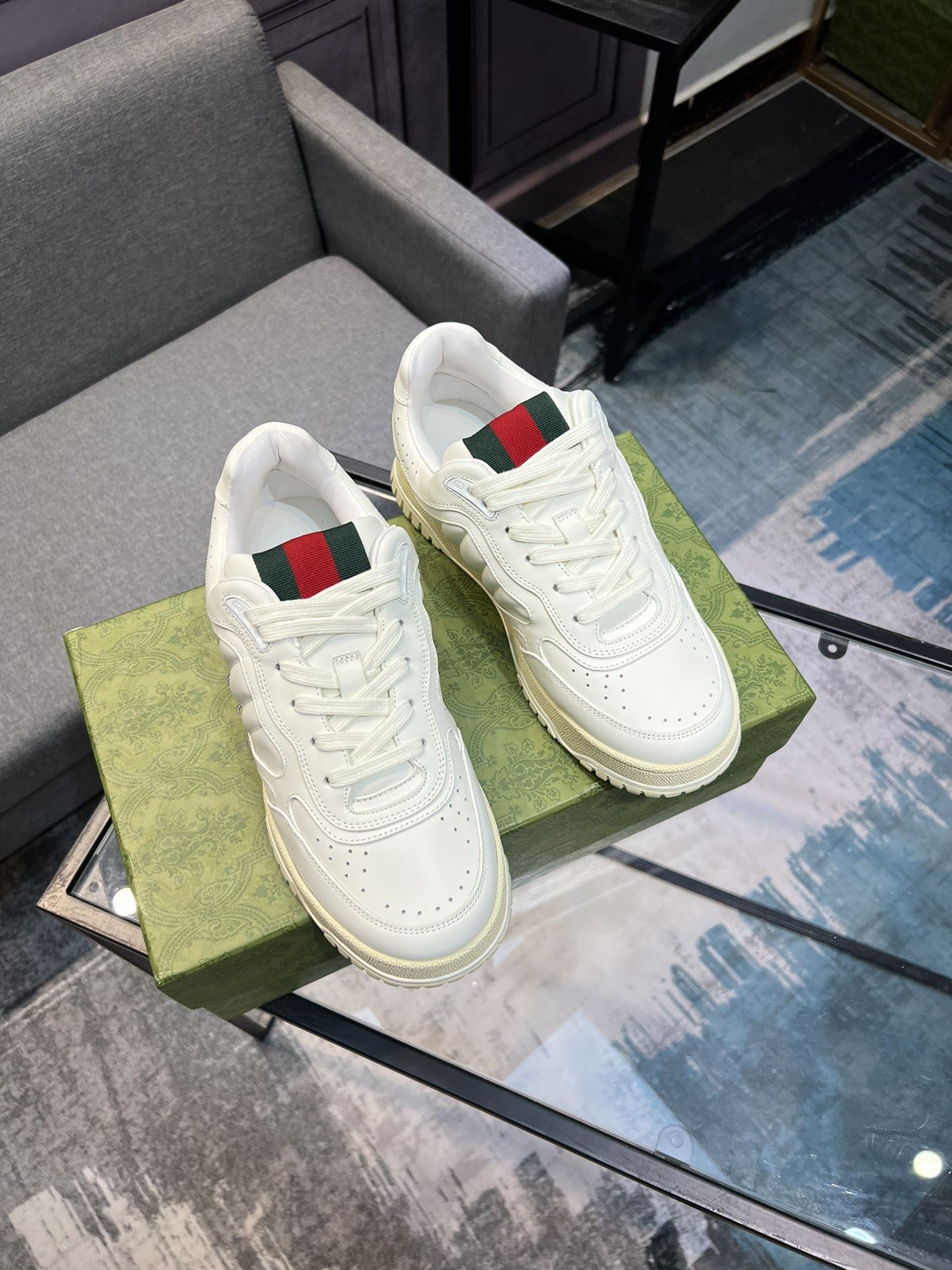 Gucci Low Shoes